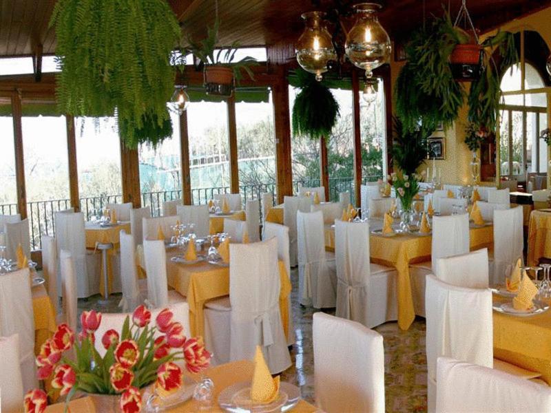 Hotel Villa Pina Antico Francischiello Масса-Лубренсе Екстер'єр фото